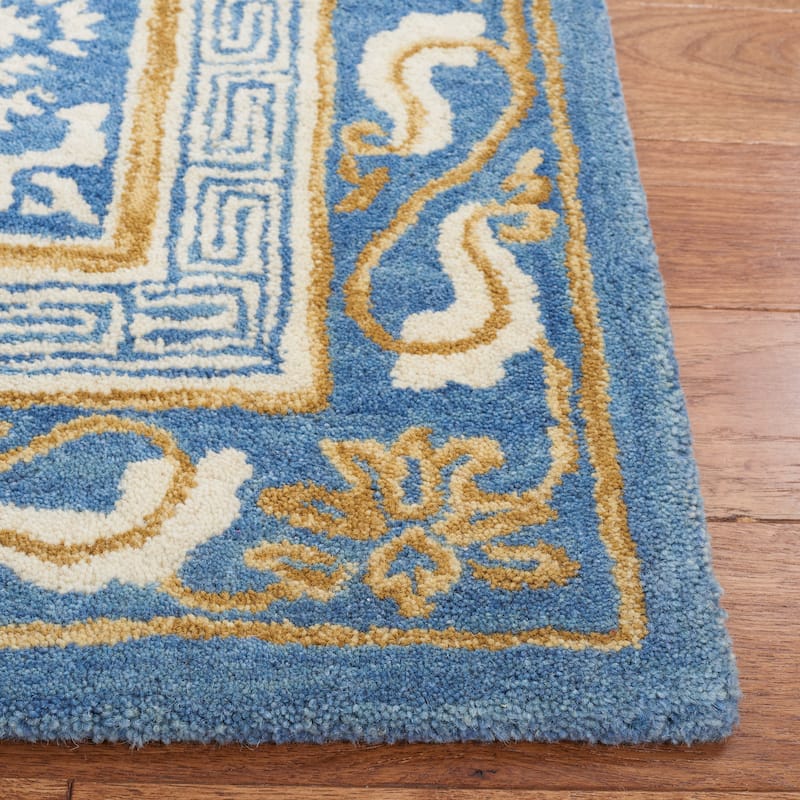SAFAVIEH Handmade Antiquity Lauresha Wool Rug