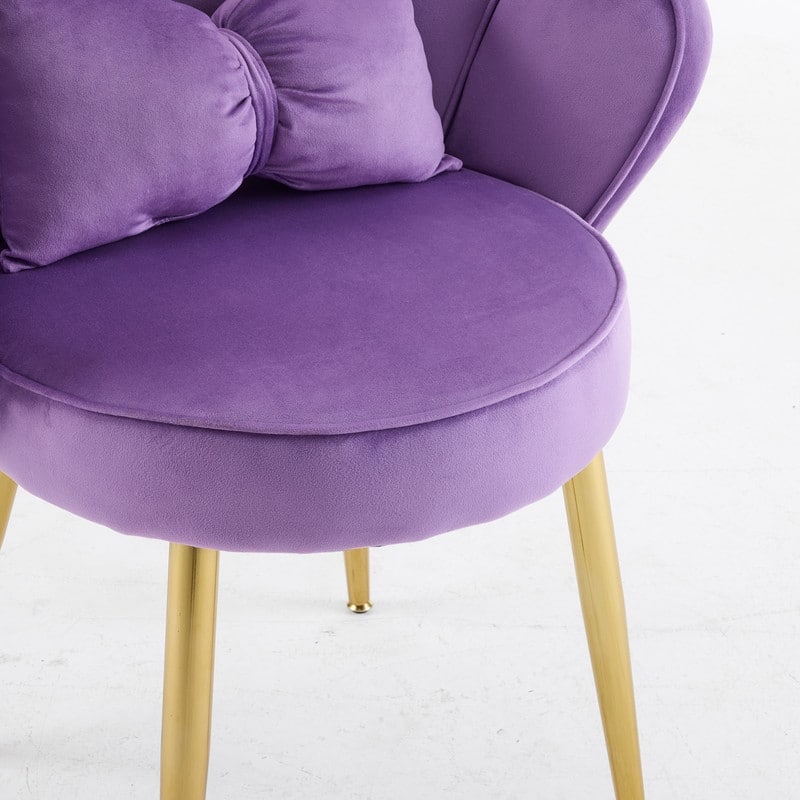 Scalloped Petal Velvet Accent Chair with Pillows