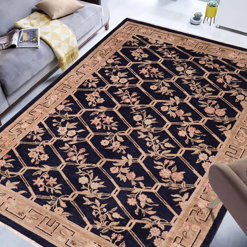 Hexagonal Trellis Floral Hand-Knotted Wool Area Rug