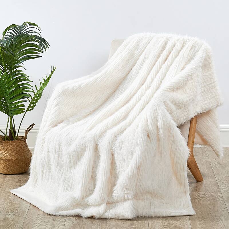 Home Soft Things Cozy Soft Plush Textured FauxFur Throw Blanket