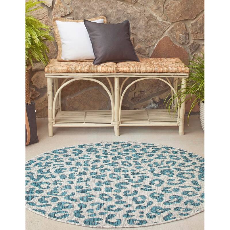 Outdoor Gallery Collection Area Rug - Teal - 4' Round