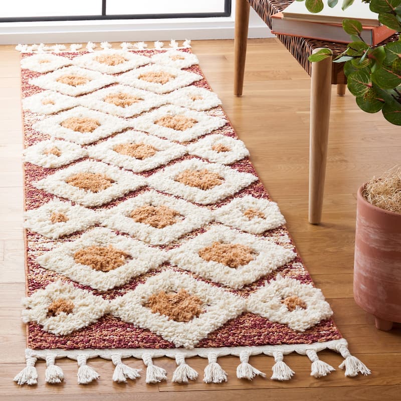 SAFAVIEH Moroccan Tassel Shag Nanke 2-inch Thick Rug