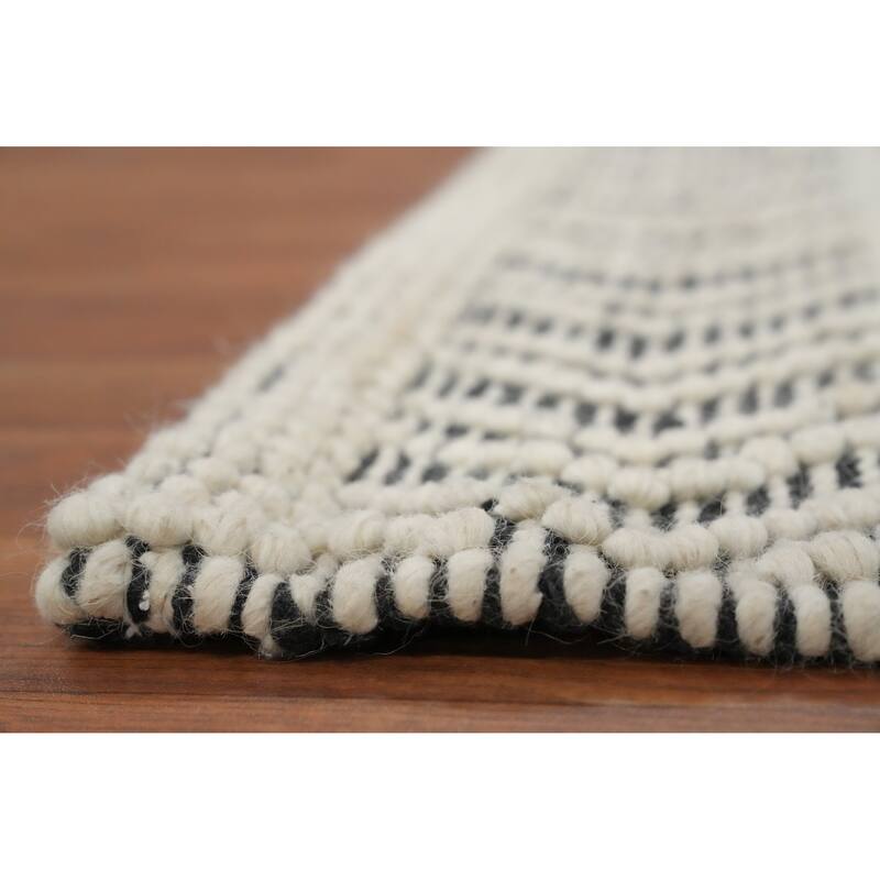 Hand Knotted Oriental 100% Wool Carpet Modern Geometric Beige & Ivories Modern Gotti Design Area Rug - 7' 2'' X 5' 0''