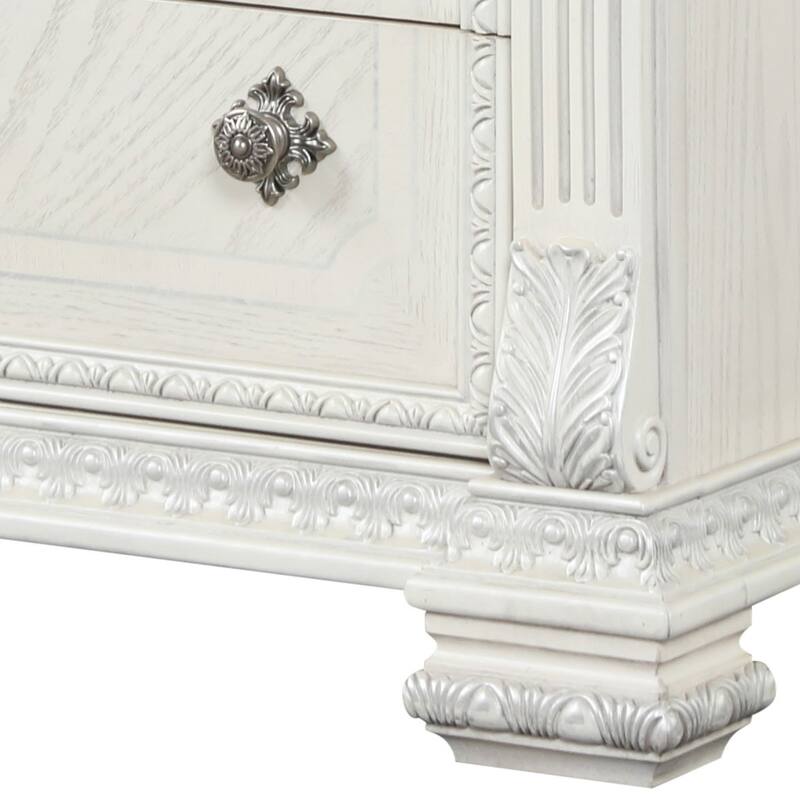 Furniture of America Orla Traditional Solid Pine Wood 5-Drawer Chest with Fluted Posts
