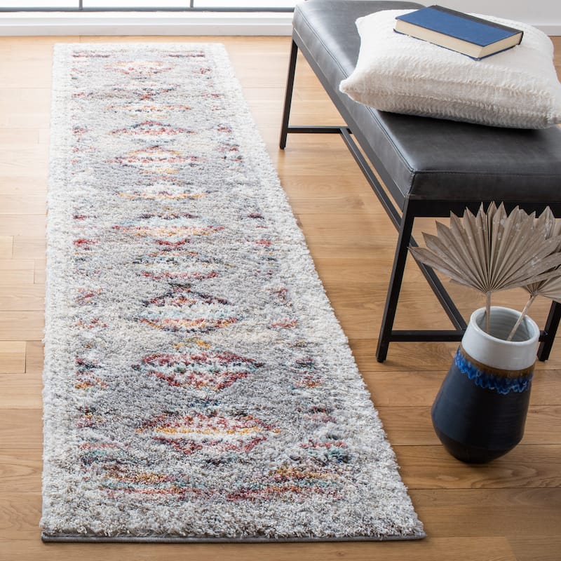 SAFAVIEH Calista Shag Jatta Abstract 1-inch Thick Rug - 2'3" x 9' Runner - Grey/Ivory