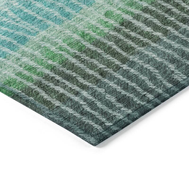 Machine Washable Indoor/ Outdoor Contemporary Stripes Chantille Rug