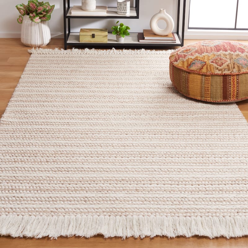 SAFAVIEH Handmade Natura Minne Fringe Wool Rug - 8' x 10' - Taupe/Ivory