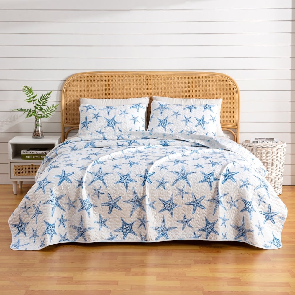 Premium Blue Starfish Microfiber Quilt Set With Shams