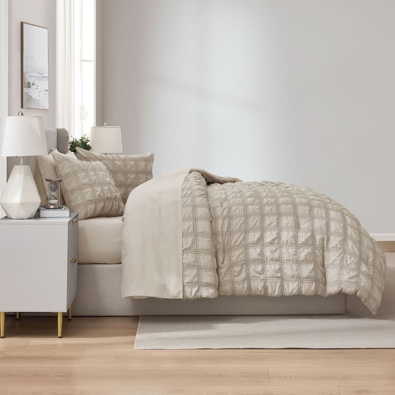 Empyrean Modern Comforter Seer Sucker