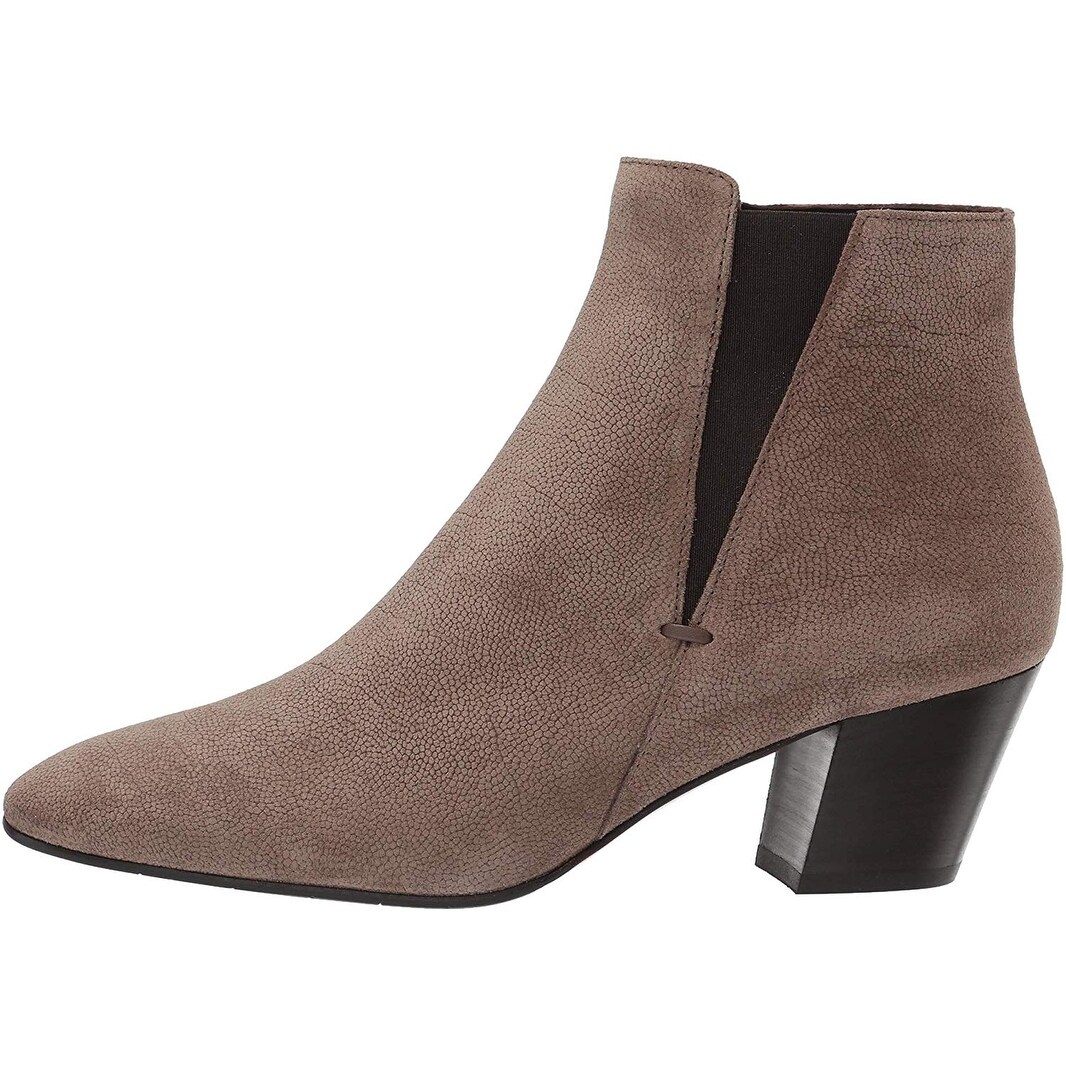 Shop Aquatalia Women S Faylynn Pebbled Suede Ankle Boot 12 Overstock 30821913