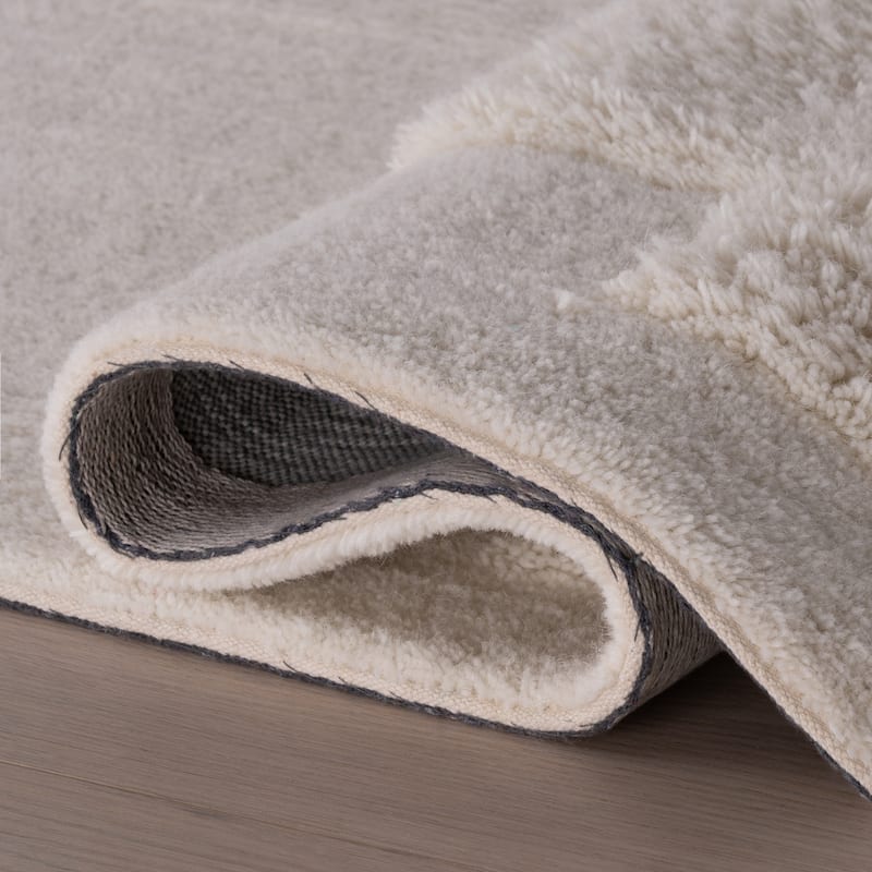 Nuloom Flaviana Modern Solid Wool Area Rug