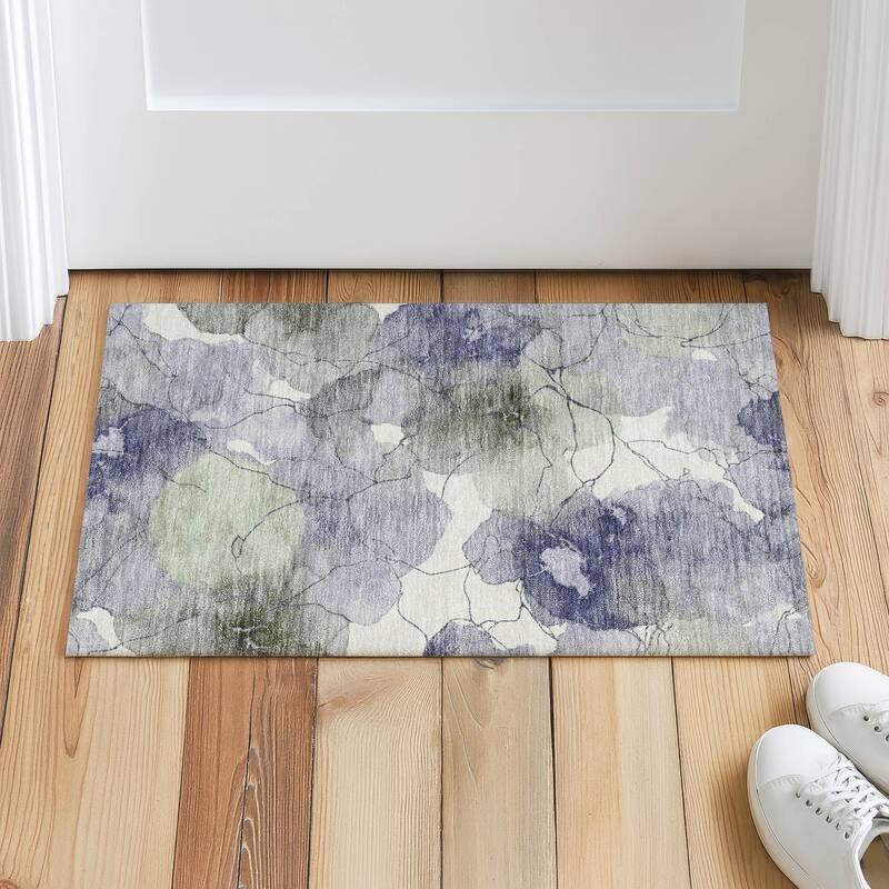Machine Washable Indoor/ Outdoor Floral Mara Chantille Rug