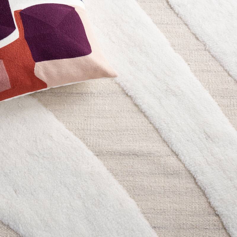 SAFAVIEH Handmade Manhattan Swapna Modern Wool Rug