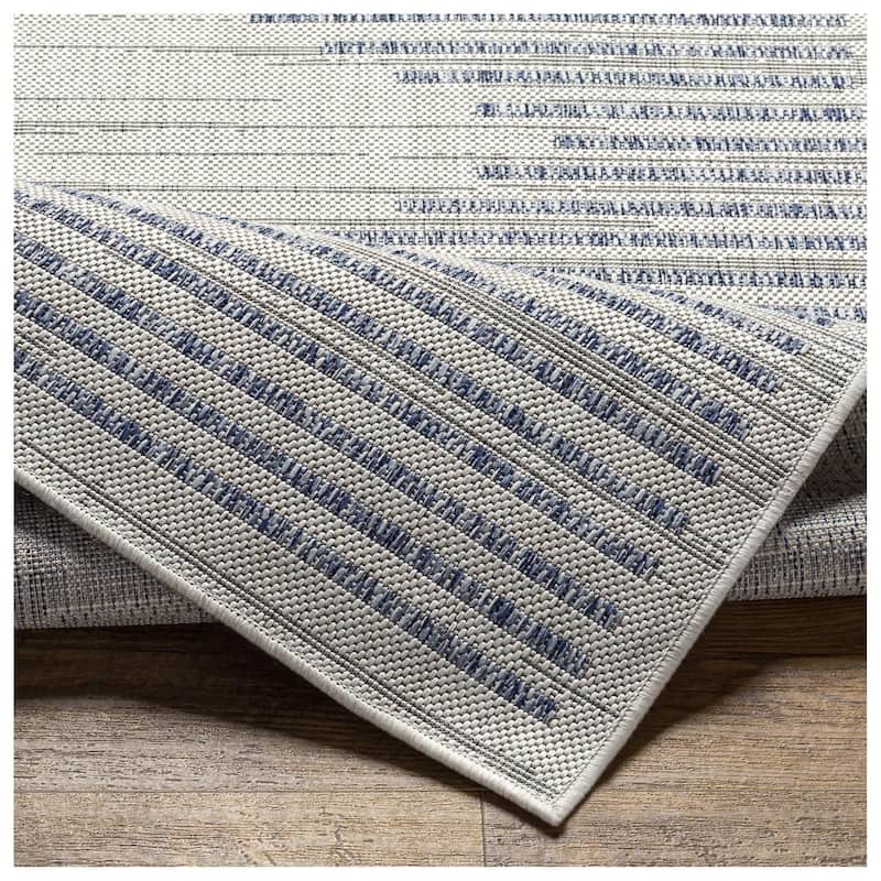 Livabliss Tuareg Country Diamond Indoor/Outdoor Area Rug