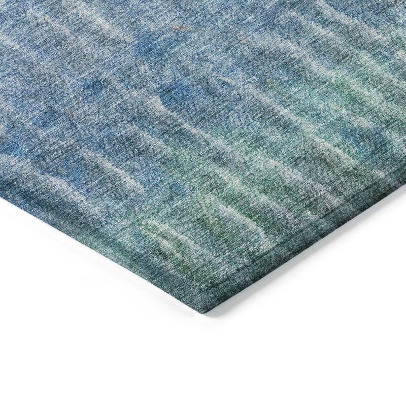 Machine Washable Indoor/ Outdoor Contemporary Ombre Chantille Rug