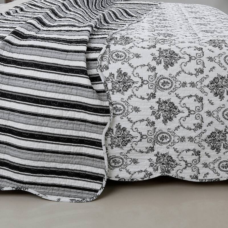 Gracewood Hollow Mekuli French Medallion 3-piece Quilt Bedding Set