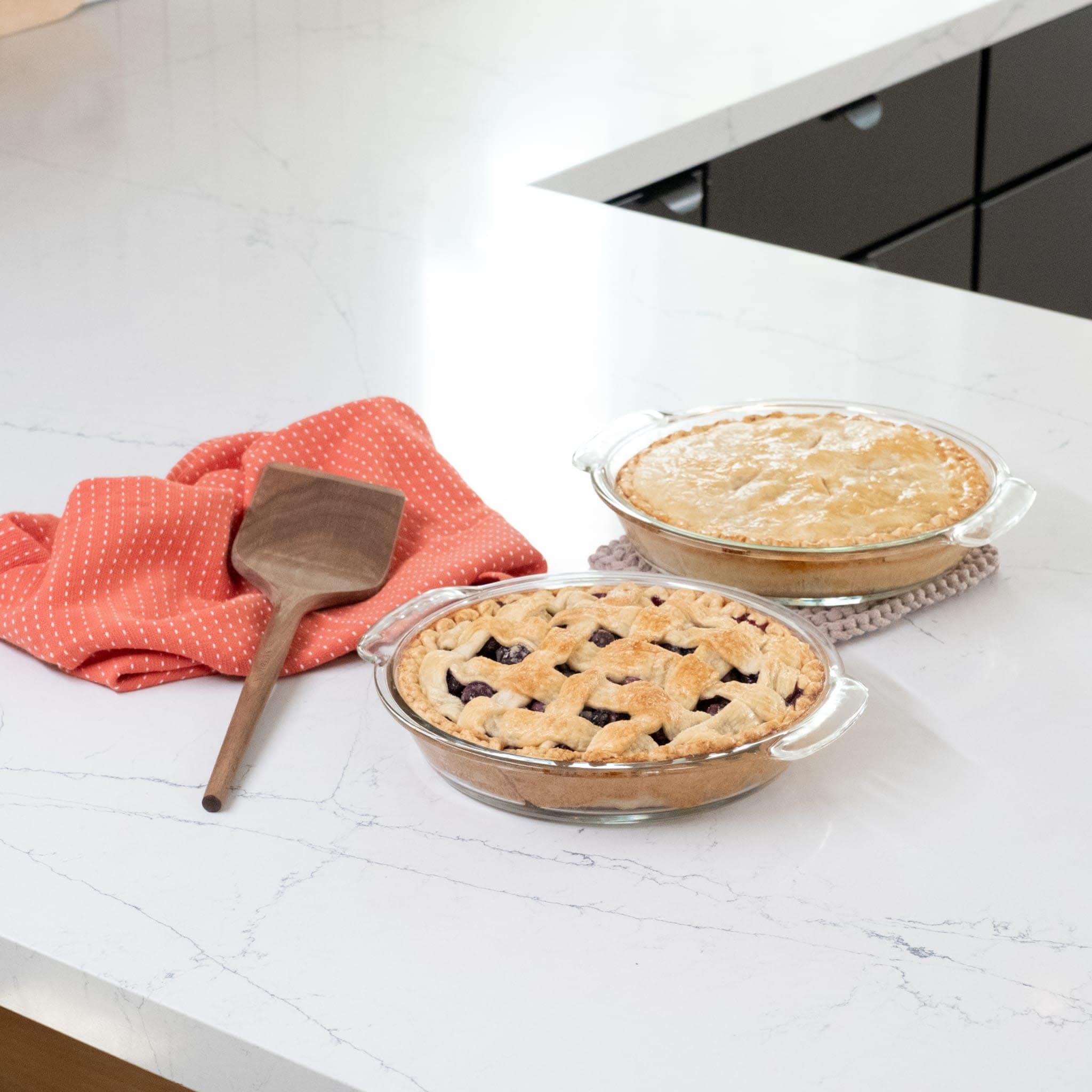 Libbey Bakers Premium Glass Pie Dish Set of 2 with Lids