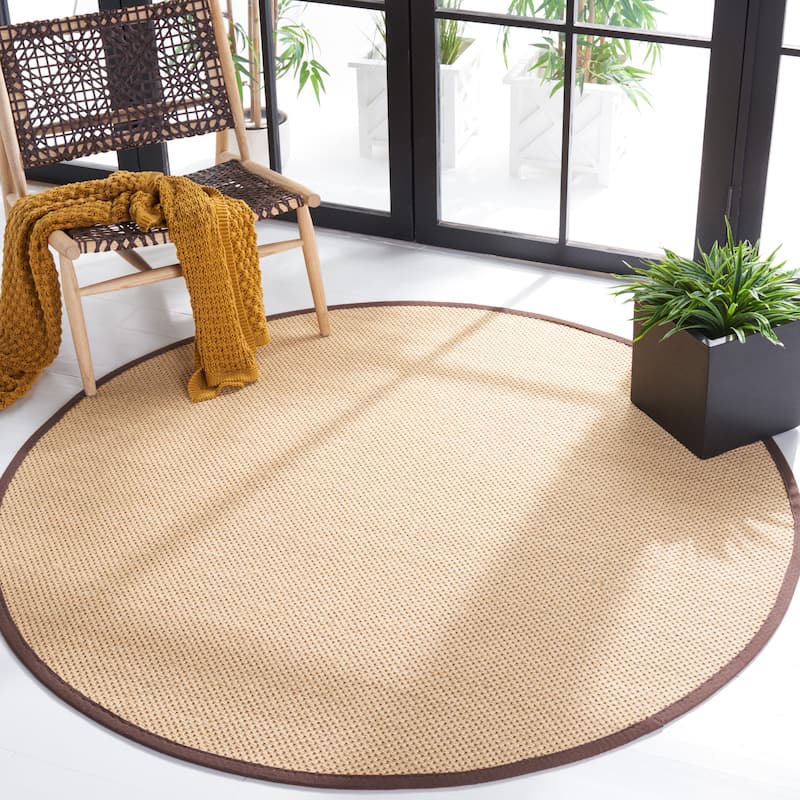 SAFAVIEH Natural Fiber Venus Casual Border Sisal Rug - 6' Round - Maize/Brown