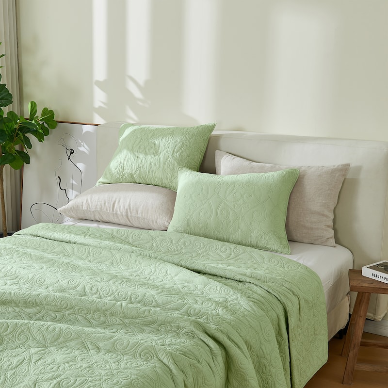 Patina Vie Maison 100% Cotton Stitched 3 Piece Quilt and Sham Set