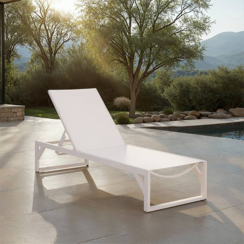 SAFAVIEH Outdoor Living Jordan Aluminum Lounger - 79"W x 27"D x 14"H