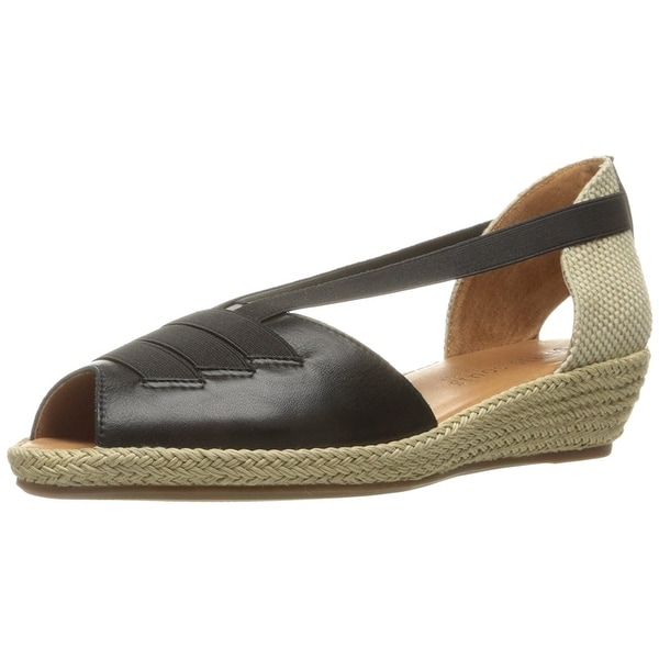 gentle souls luci wedge