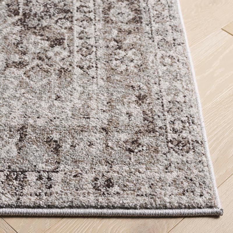 SAFAVIEH Vintage Nienke Tabriz Oriental Rug