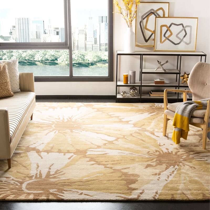 SAFAVIEH Handmade Soho Tyesha Floral N.Z. Wool Rug - 7'6" x 9'6" - Brown/Ivory
