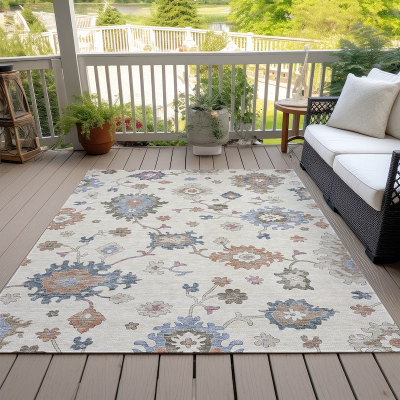 Machine Washable Indoor/ Outdoor Traditional Persian Chantille Rug