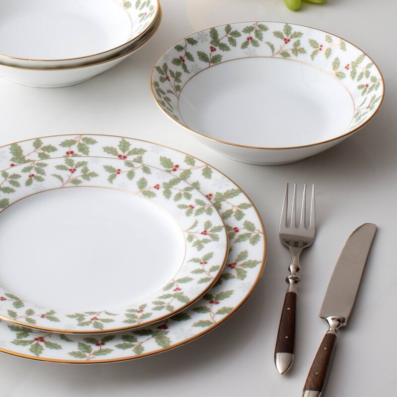 Noritake Holly & Berry Gold 12-Piece Dinnerware Set, Service For 4