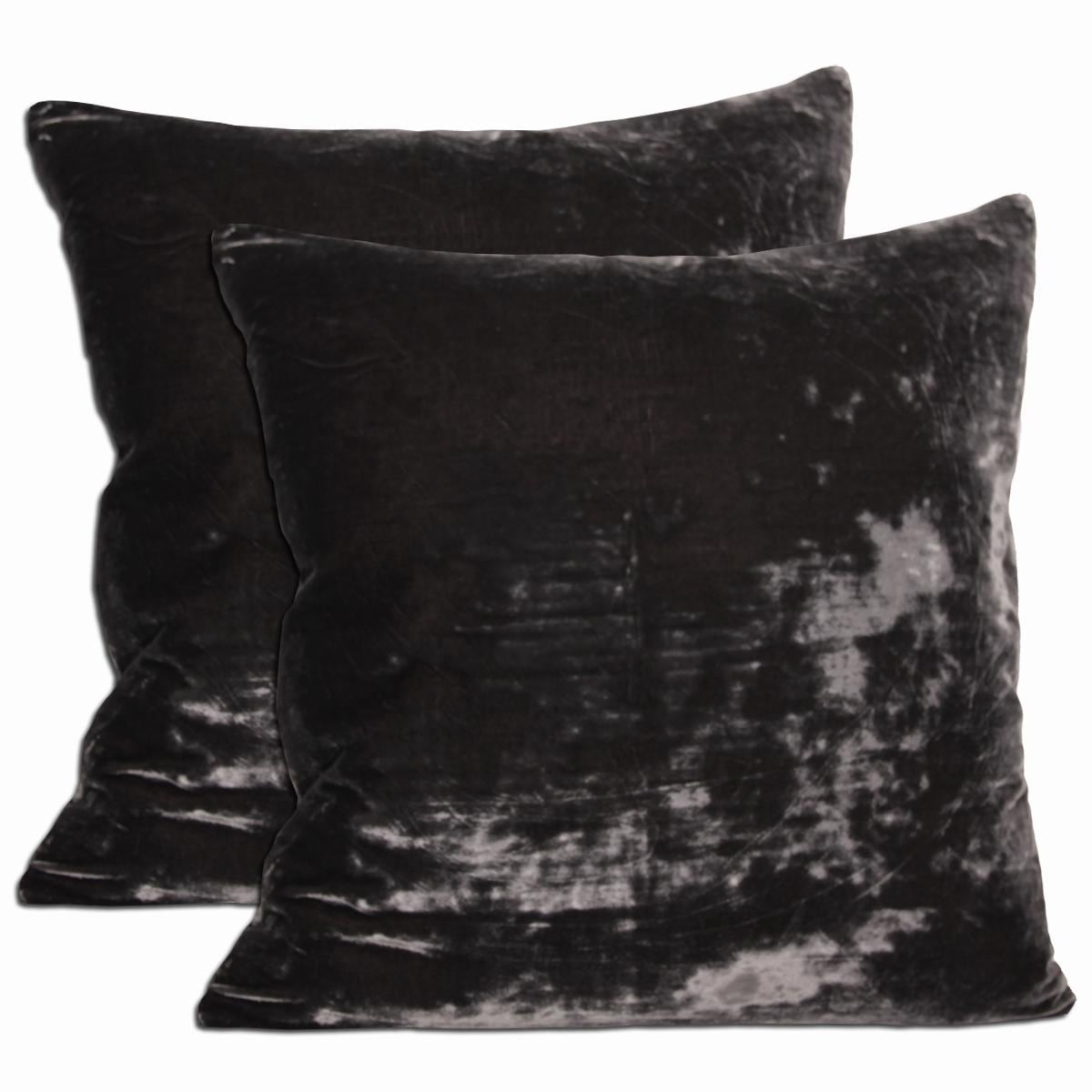 Small velvet throw pillows best sale