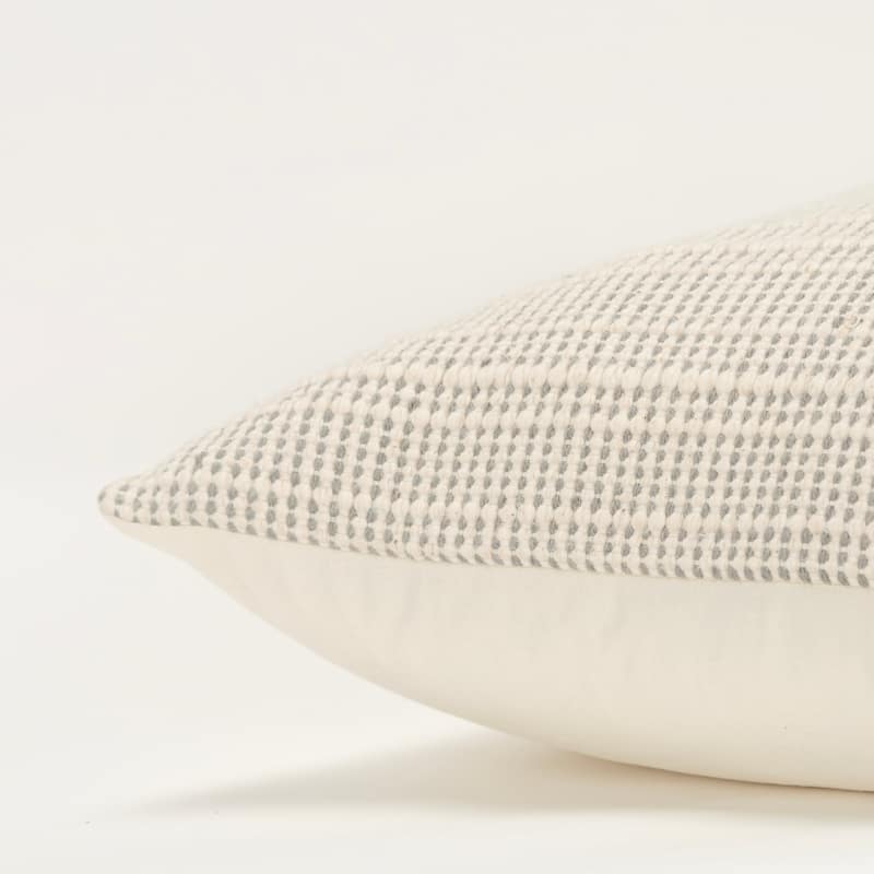 Rizzy Home Transitional Pillow Cover - 20" x 20"