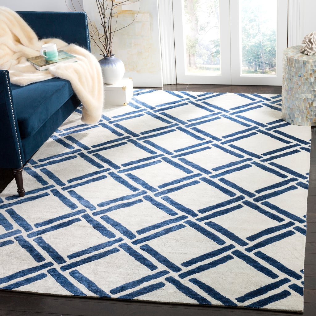 SAFAVIEH Couture Handmade Moroccan Soila Modern Viscose Rug