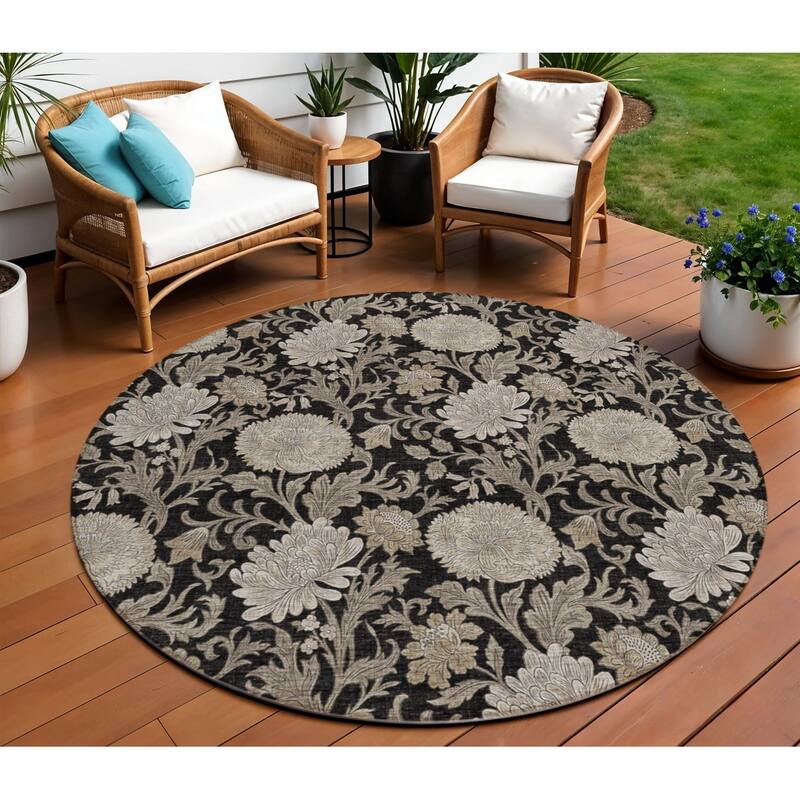 HomeRoots Floral Transitional Rectangle Outdoor Rug - 8' Round