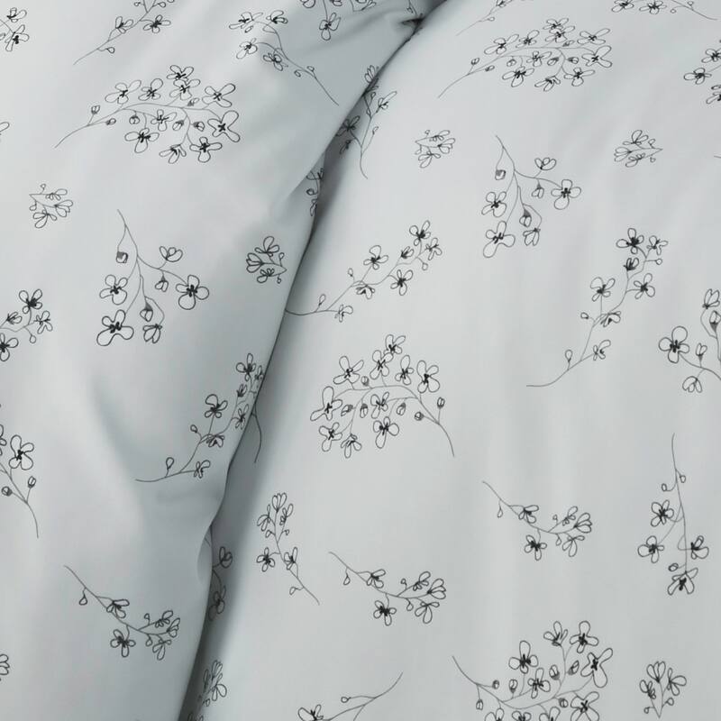 Sweet Floral Down Alternative Comforter and Sham Set