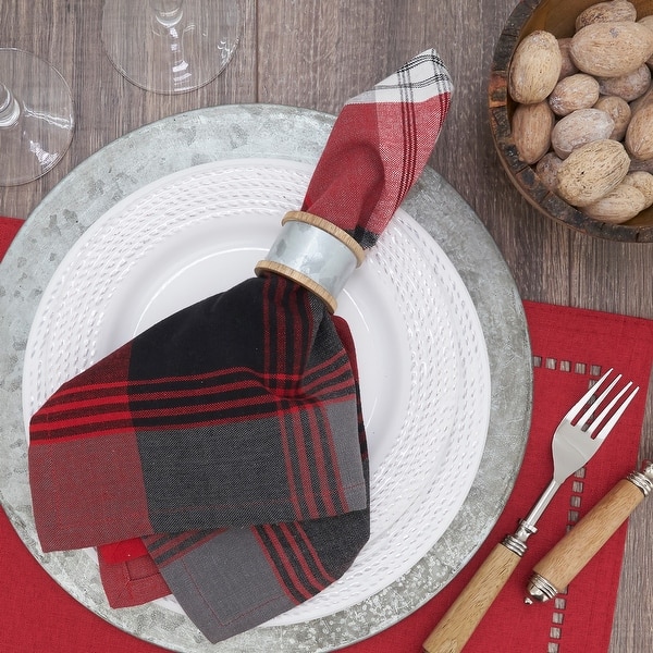 https://ak1.ostkcdn.com/images/products/is/images/direct/4f3fb92d3dfba41b6c6ac8ca46108b5db76f3ab6/Plaid-Design-Cotton-Table-Napkins-%28Set-of-4%29.jpg?impolicy=medium