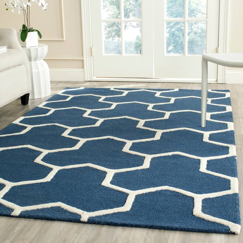 SAFAVIEH Handmade Cambridge Nevila Modern Moroccan Wool Rug - 6' x 9' - Navy Blue/Ivory