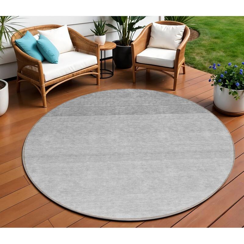 HomeRoots Ombre Transitional Rectangle Outdoor Rug - 8' Round