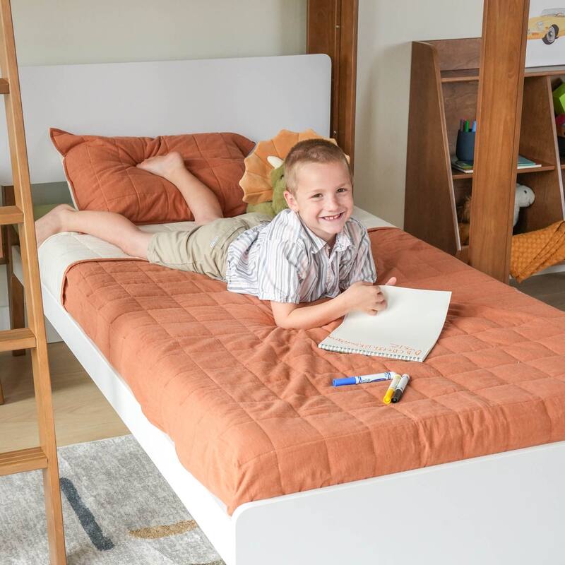 Max and Lily Mid-Century Modern L-Shaped Twin over Twin Bunk Bed