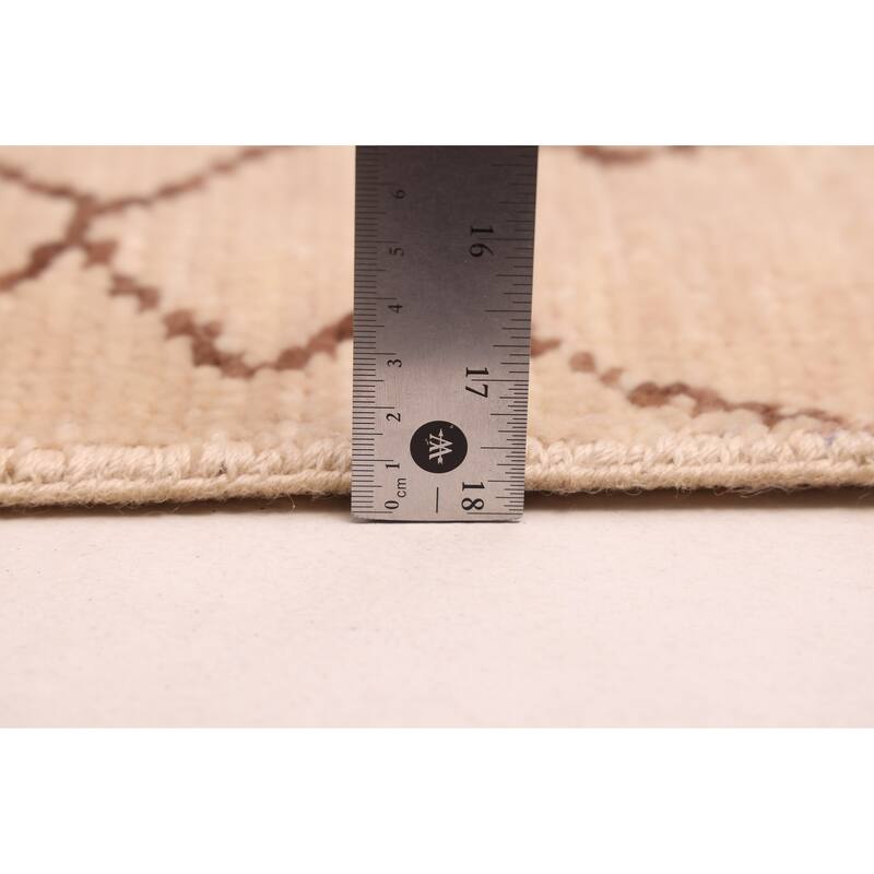 ECARPETGALLERY Hand-knotted Mystique Ivory Wool Rug - 6'1 x 9'0