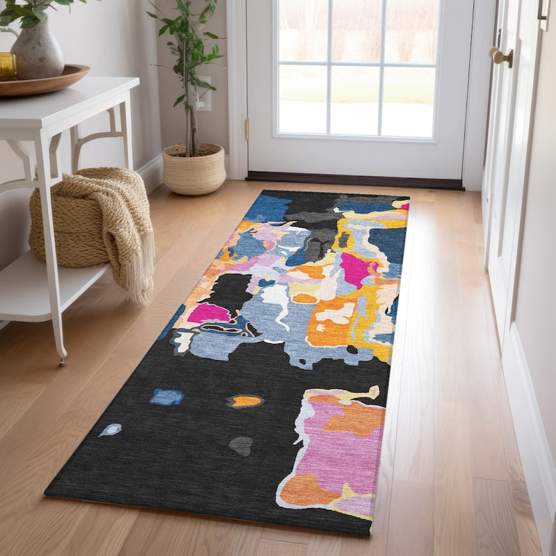 Machine Washable Indoor/ Outdoor Abstract Glam Chantille Rug - Black - 2'3" x 7'6"