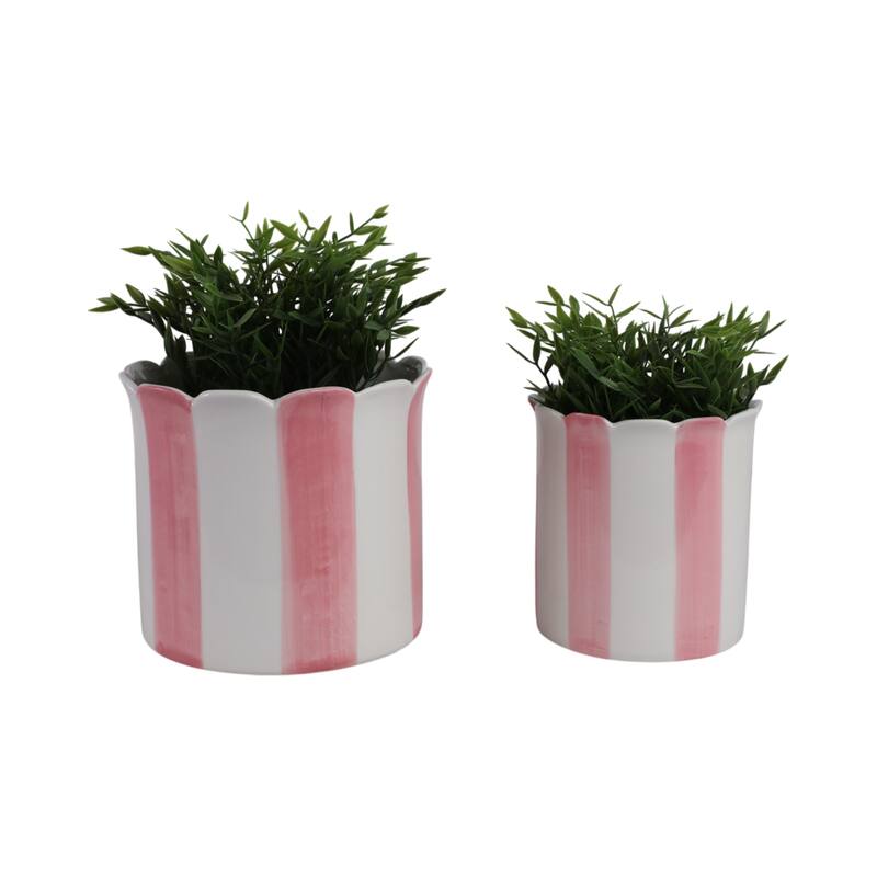 Ceramic Planter Scalloped Edge and Vertical Textured Design (Set of 2) - 8" x 8" x 7"