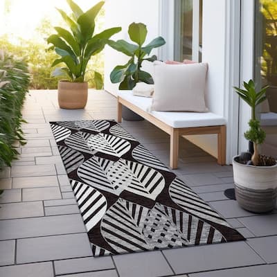 Machine Washable Indoor/ Outdoor Chantille Casual Palm Rug