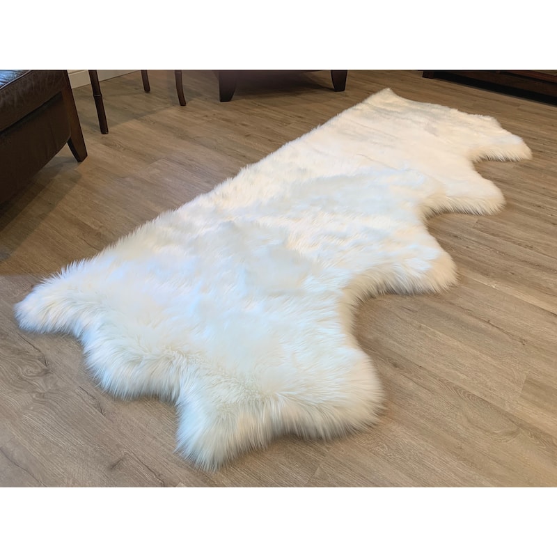 Highland Select Natural Long Wool Sheepskin 4 Pelt Shag Rug - 3' x 6'8"