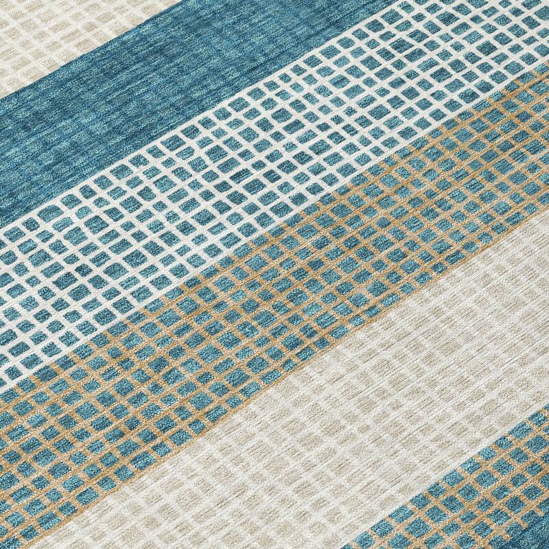 Machine Washable Indoor/ Outdoor Cabana Stripe Chantille Rug