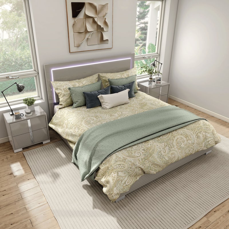 Furniture of America Erina Modern Glossy 3-Piece Panel Bedroom Set - Light Taupe - King