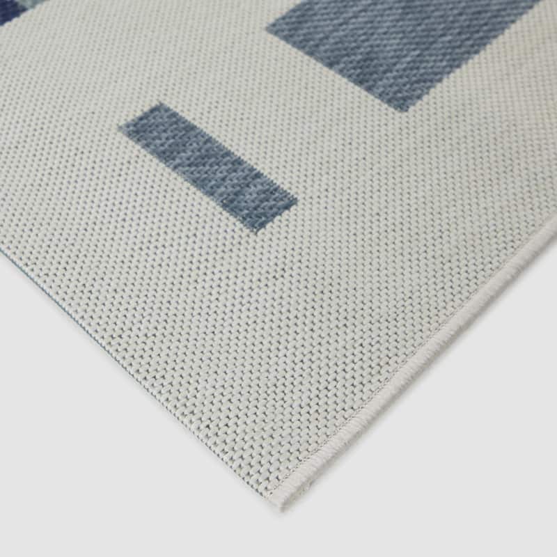 Arturo Modern Stripes Indoor/Outdoor Area Rug
