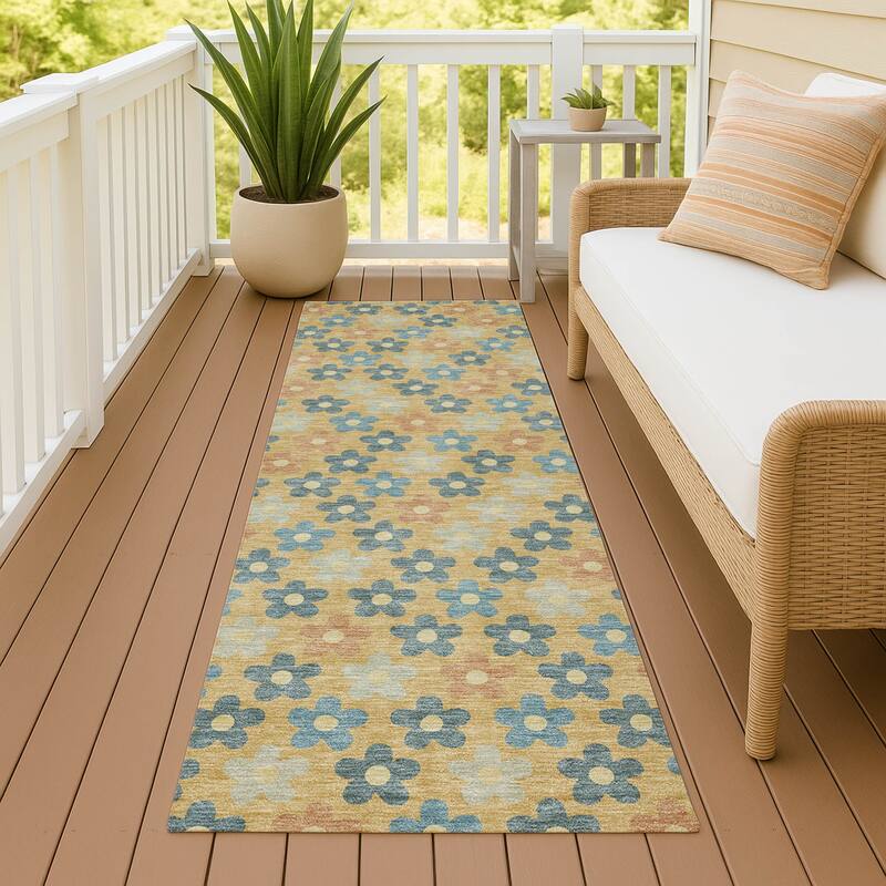 Machine Washable Indoor/ Outdoor Floral Kechi Chantille Rug - Gold - 2'3" x 7'6"