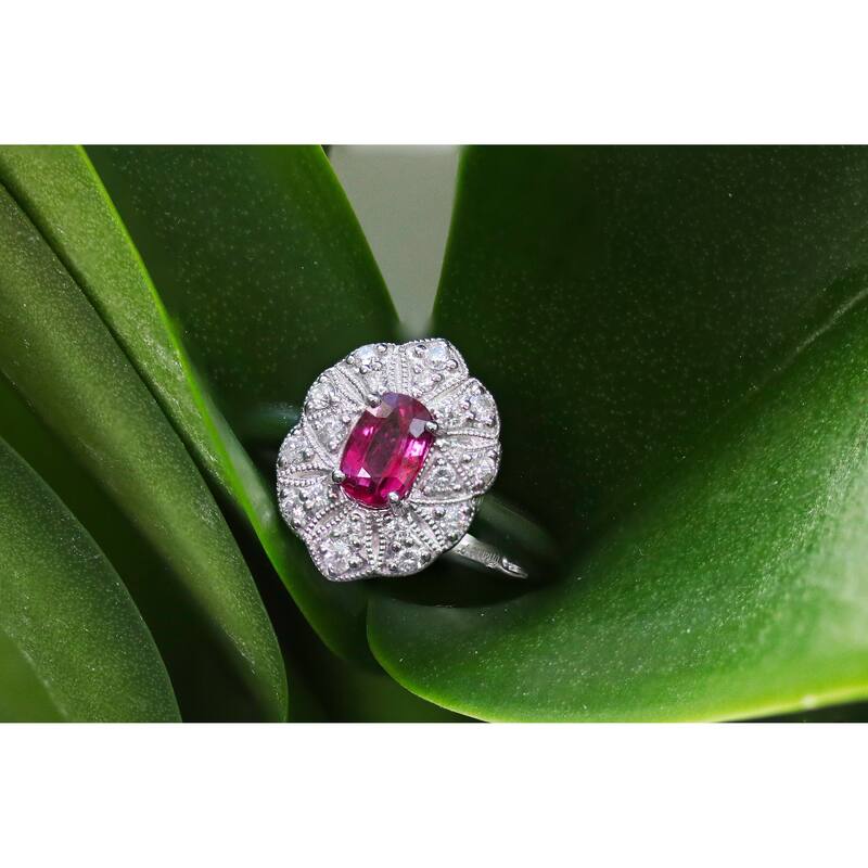 Auriya Platinum Vintage 1 1/10ct Oval-Cut Ruby and 1/3ct TDW Diamond Halo Engagement Ring