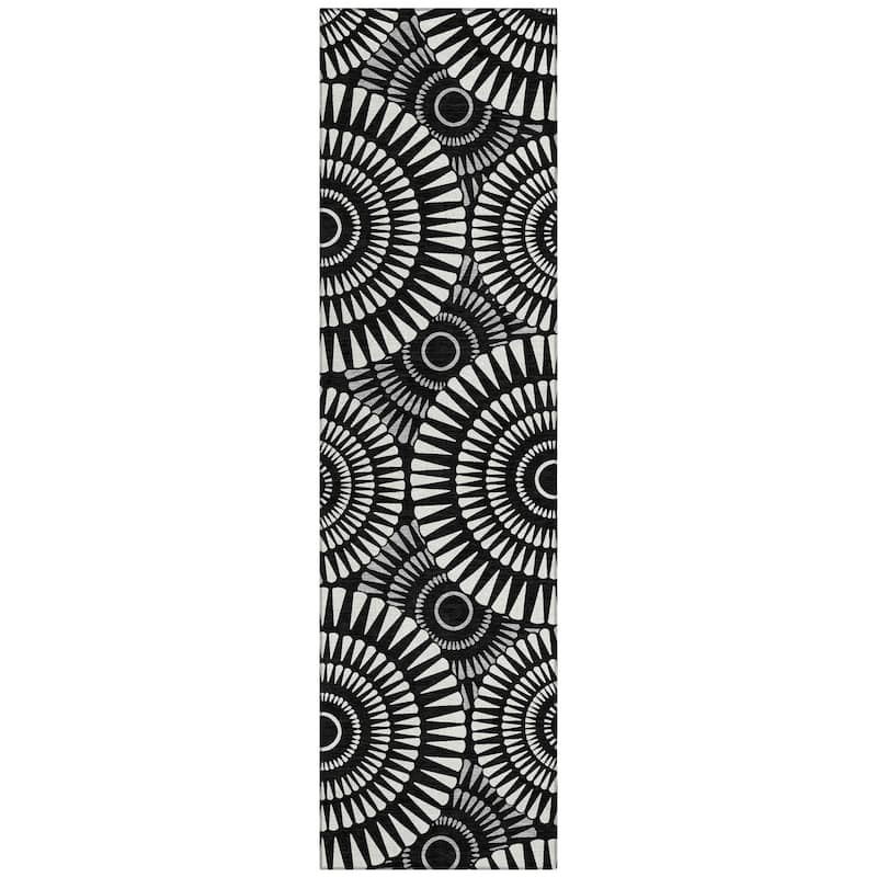 Machine Washable Indoor/ Outdoor Chantille Contemporary Burst Rug