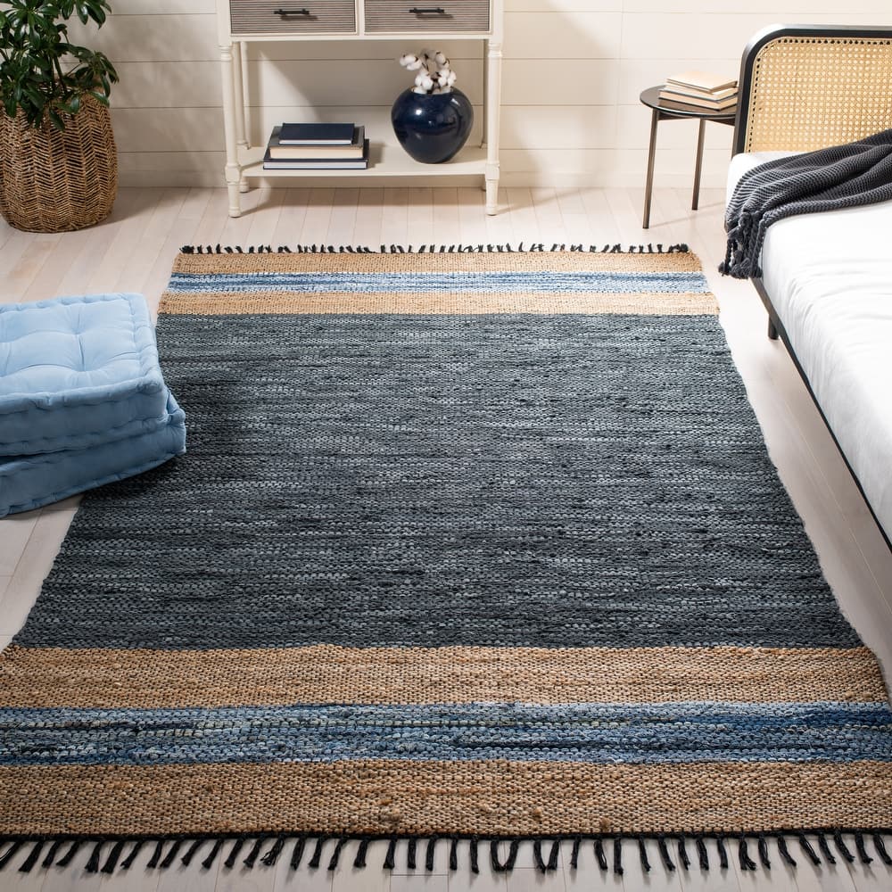 SAFAVIEH Handmade Vintage Leather Alissa Modern Fringe Rug